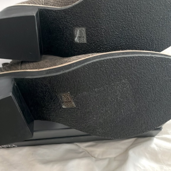 EILEEN FISHER Ozma bootie Size 9.5 - Picture 4 of 8